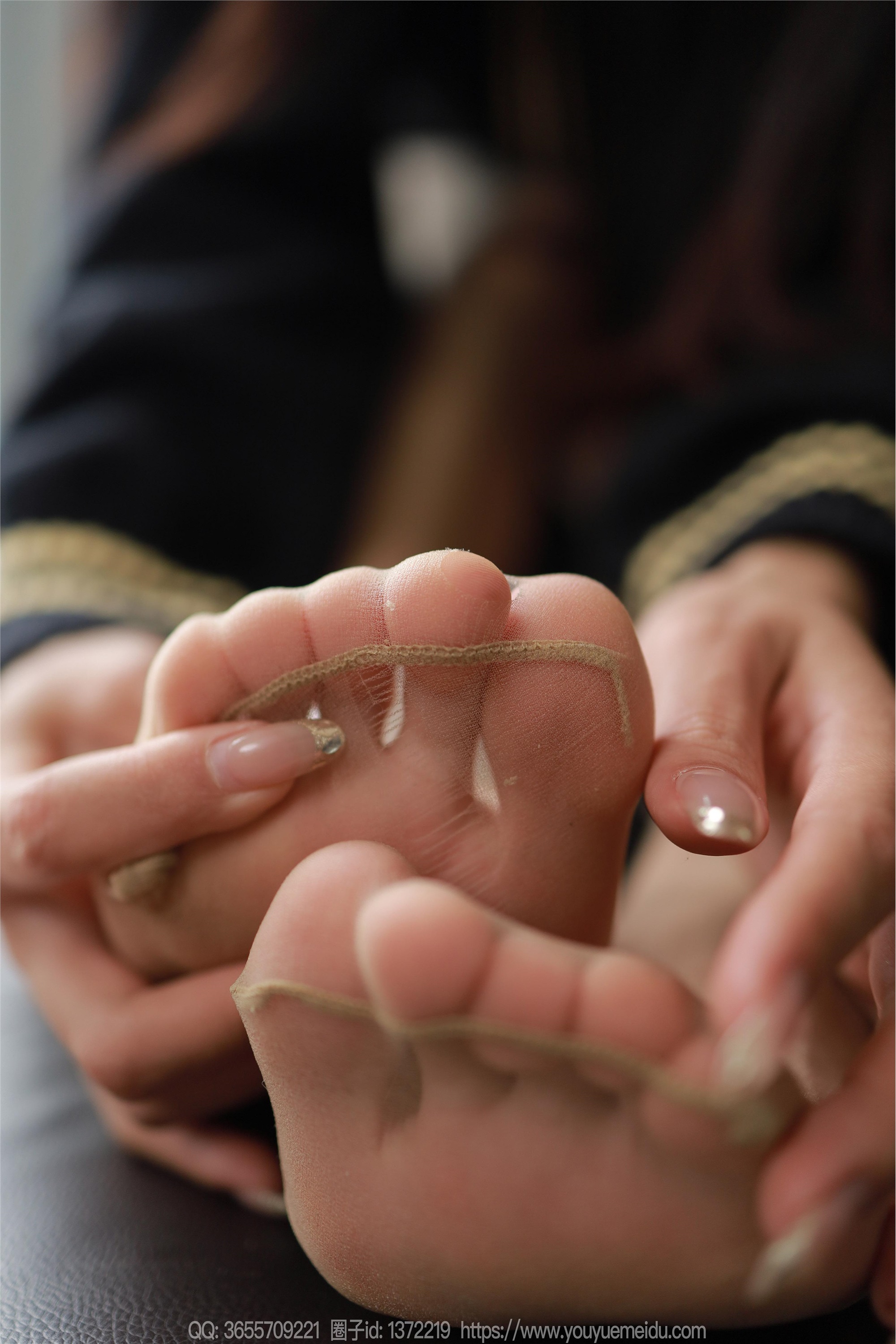 IESS异思趣向  2025.01.06 丝享家 1943 兔兔《白色靴子（下）》